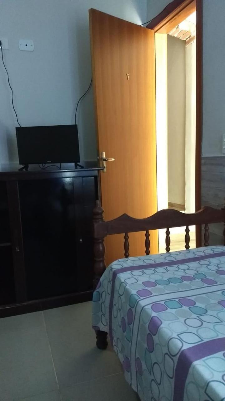 Отель Cariboni Гуаружа Экстерьер фото